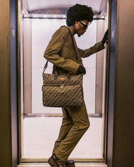 MAGNETIC PULSE TRAVEL BAG