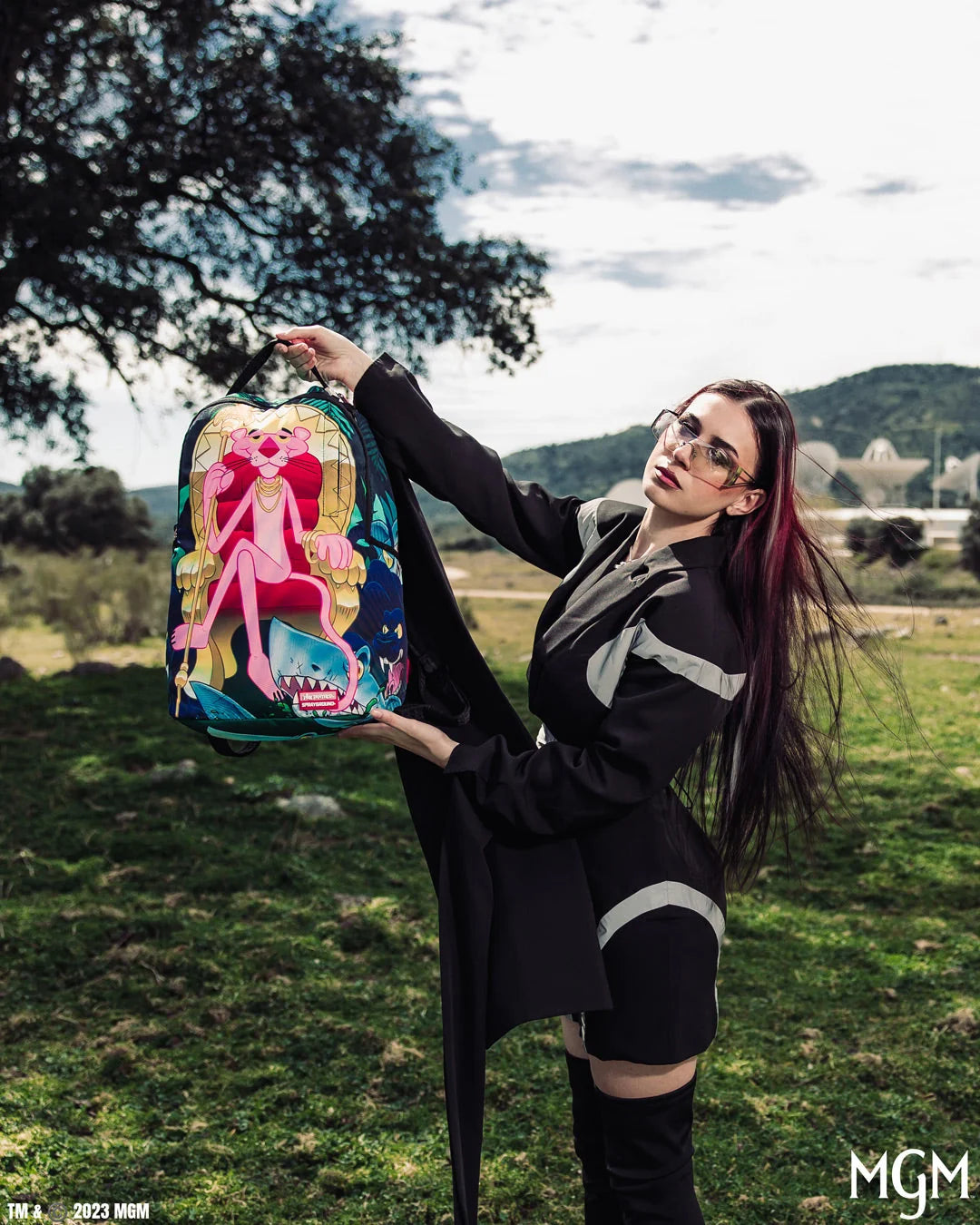 PINK PANTHER HEAVY LIES THE CROWN BACKPACK
