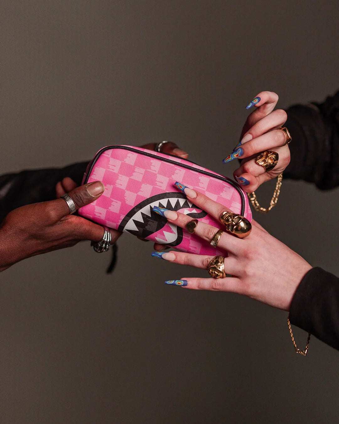 PINK PARADISE POUCH