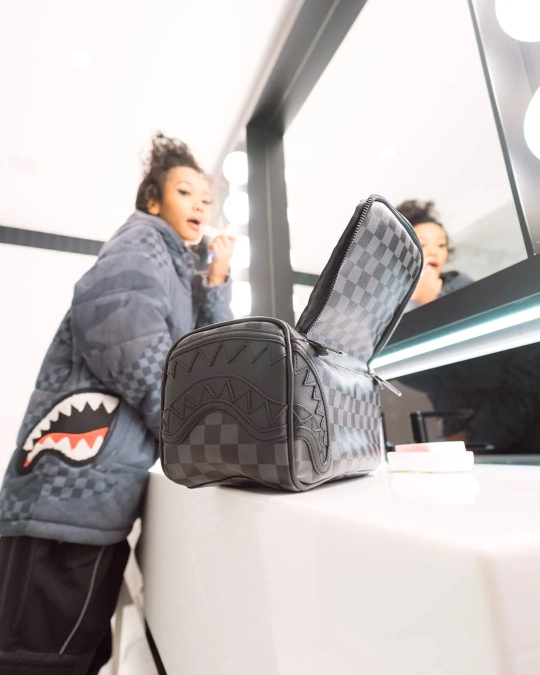 HENNY BLACK TOILETRY BAG