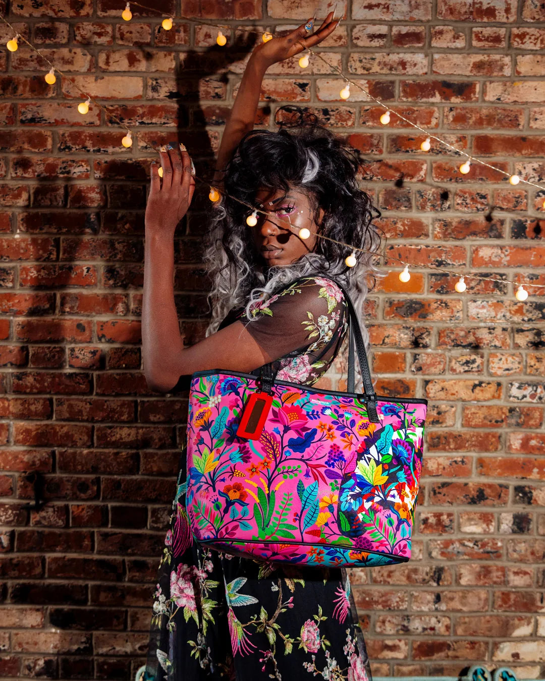 AVANT GARDEN TOTE