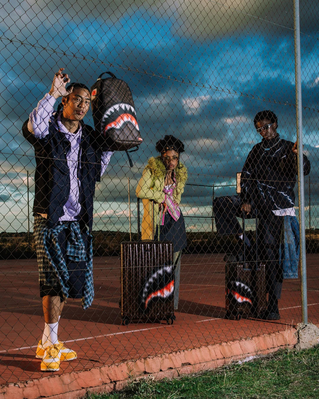 SHARKS IN PARIS BLUR EFFECT BACKPACK