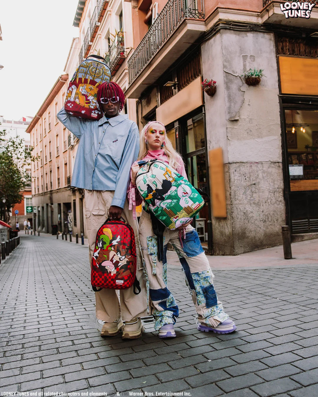 LOONEY TUNES BUGS BUNNY ZADDY BACKPACK