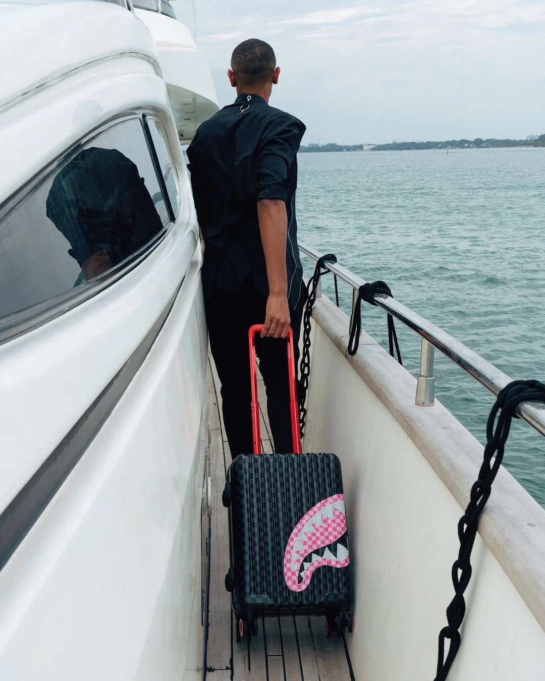 SHARKS IN CANDY CARRY-ON LUGGAGE