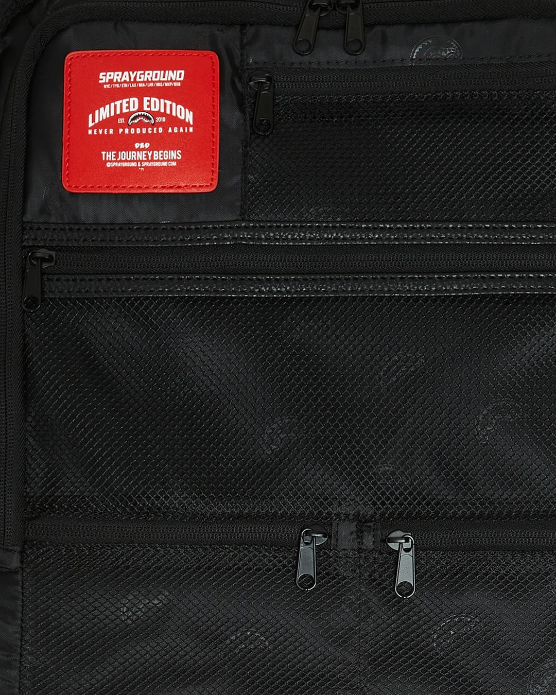 LENTICULAR EFFECTS SOFT SHELL CARRY-ON LUGGAGE