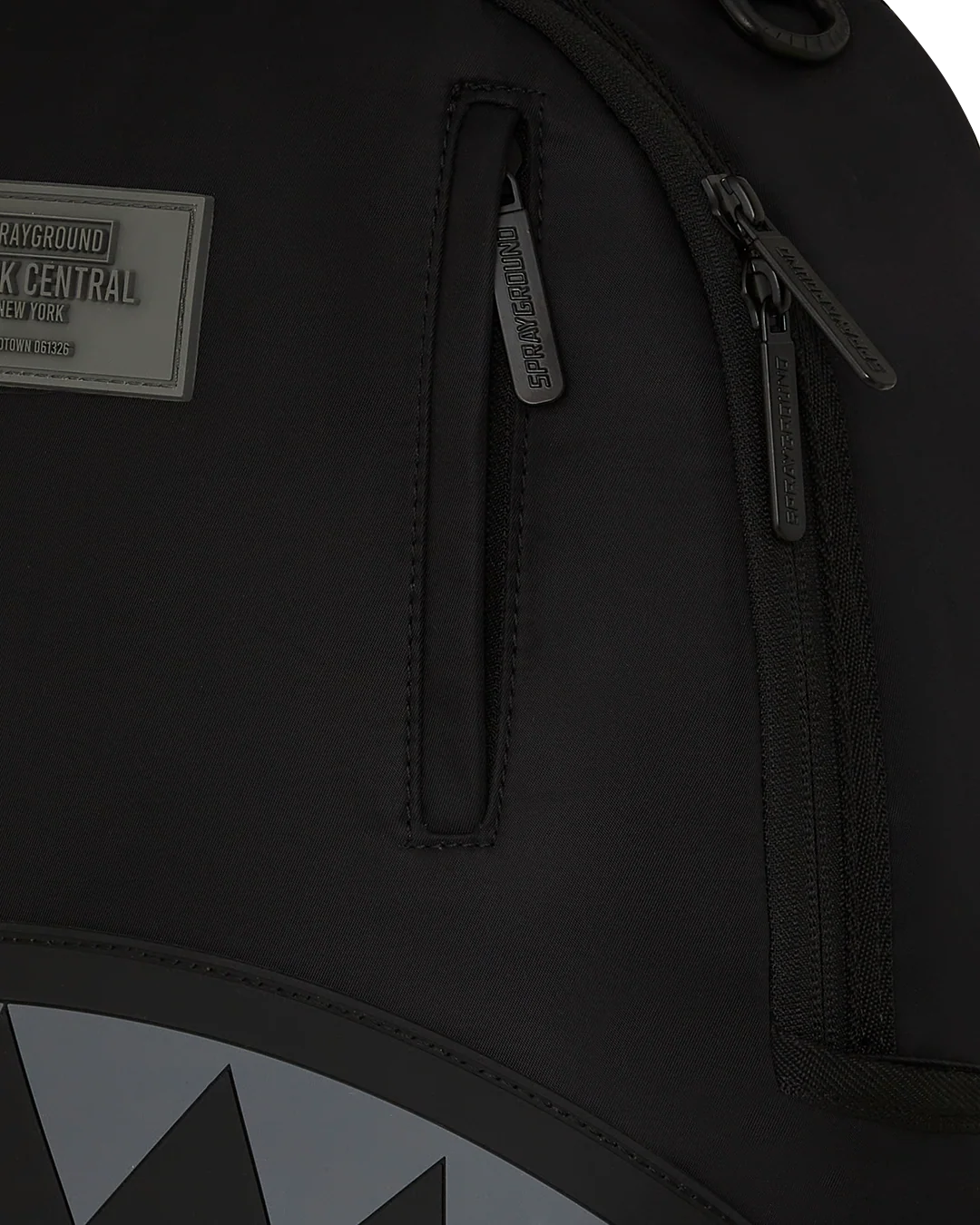 SHARK CENTRAL PULSE 2.0 BACKPACK