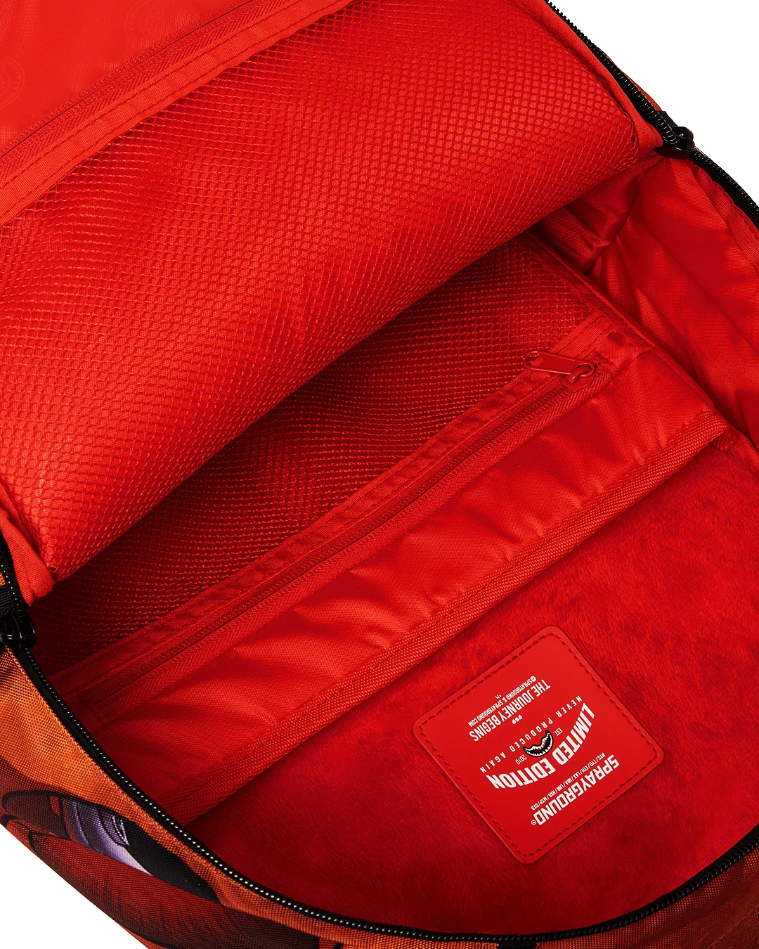 FIVE NIGHTS AT FREDDY'S SHARK DLXSR BACKPACK
