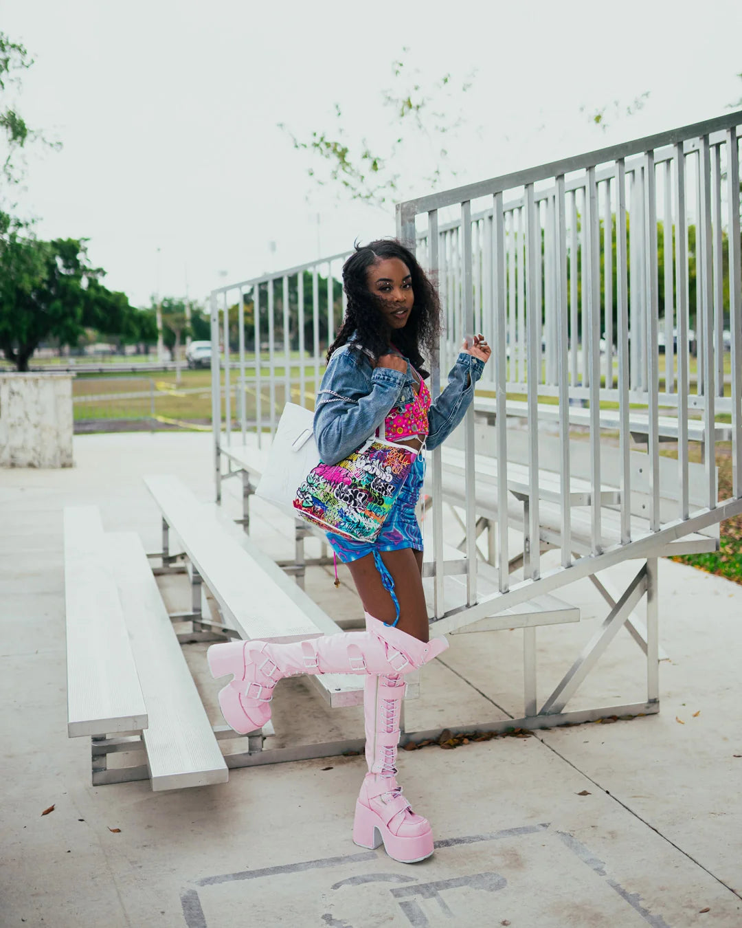 HALF GRAFF TOTE