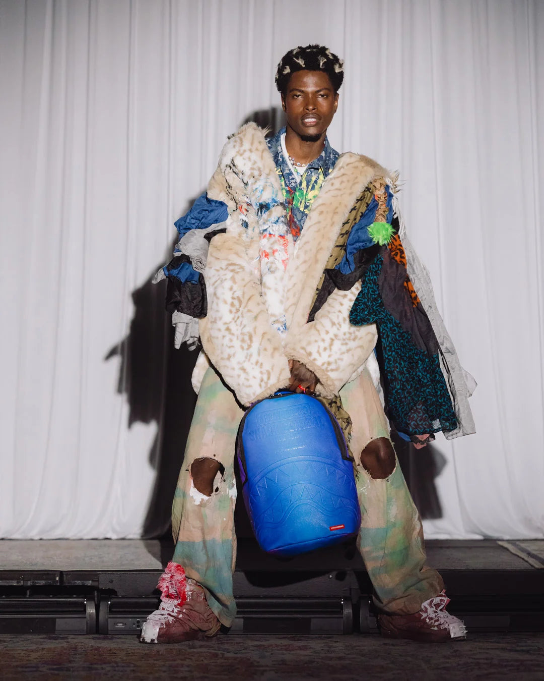 SHARK CENTRAL ALL STAR (BLUE IRIDESCENT) BACKPACK