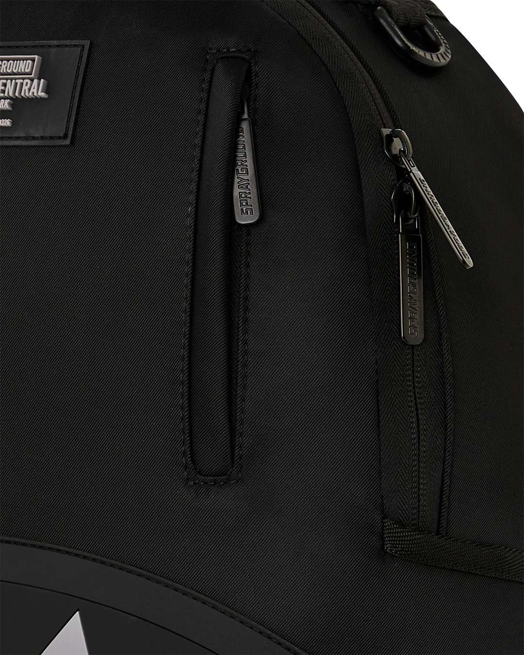 SHARK CENTRAL 2 DARK MODE BACKPACK