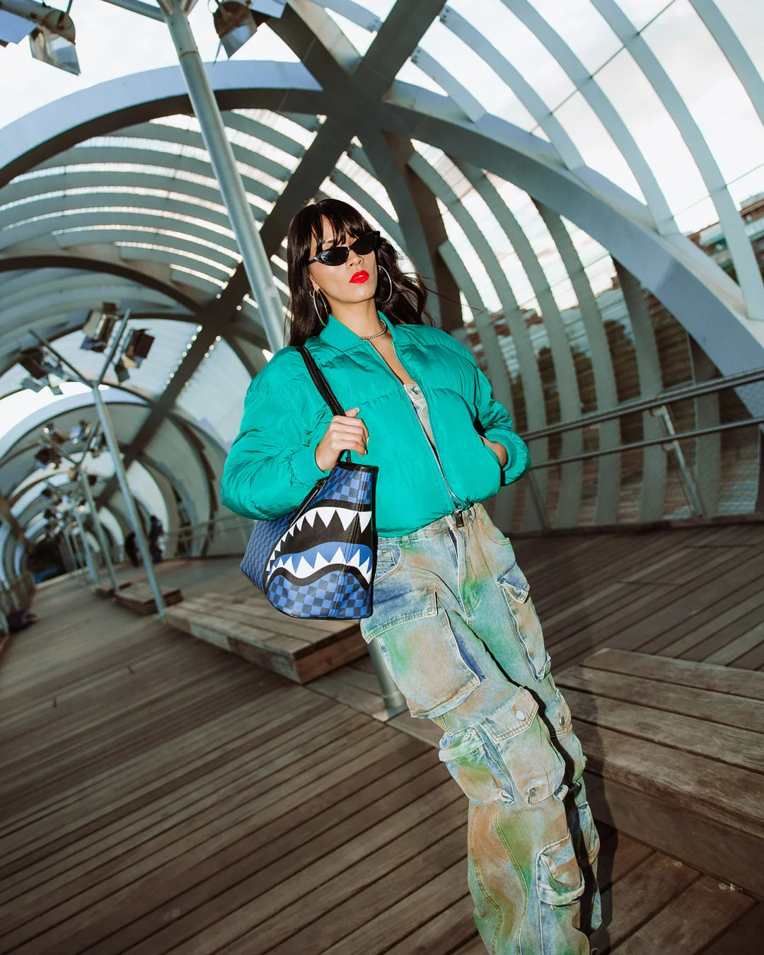 MIDNIGHT MAGIC SHARKS IN PARIS TOTE