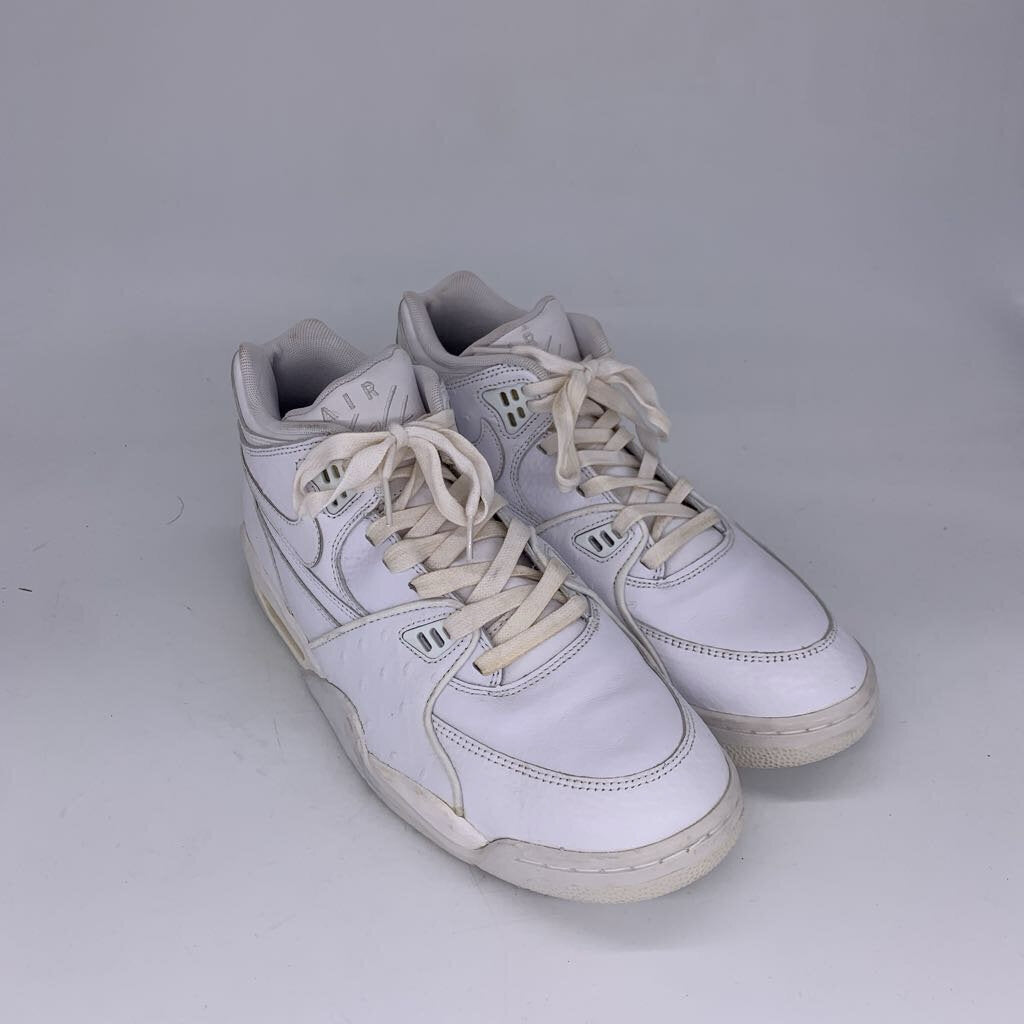 Nike Air Flight 89 LE QS Sneakers