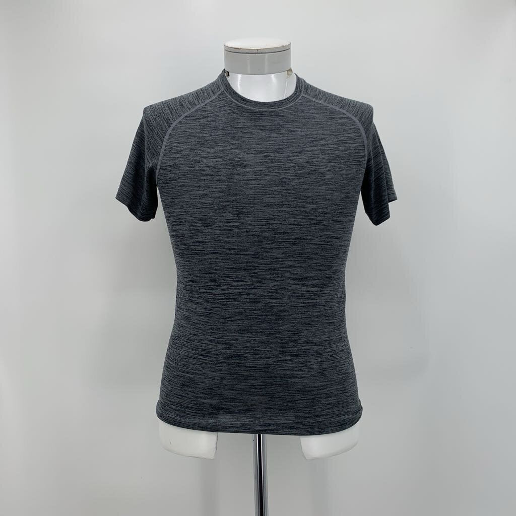 Lululemon T-Shirt