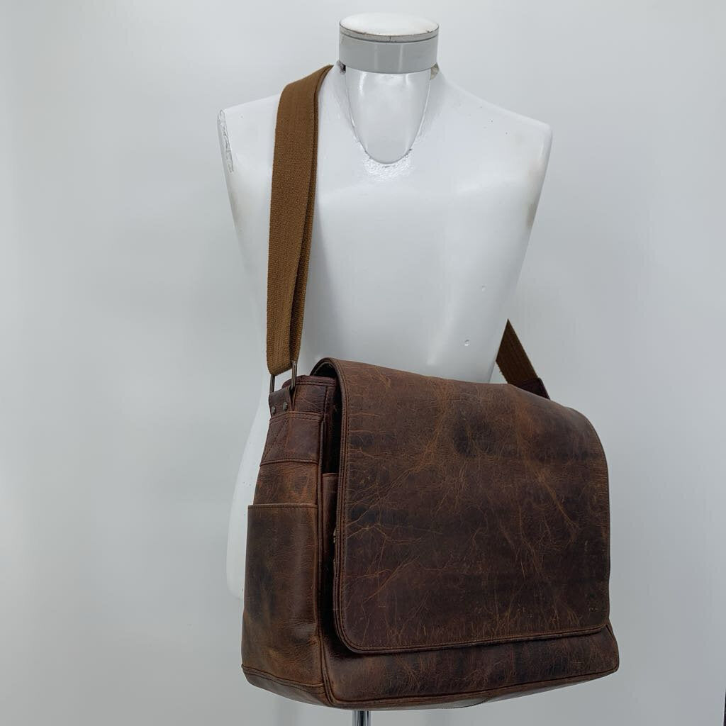 Buffalo Jackson Large Roosevelt Messenger Bag