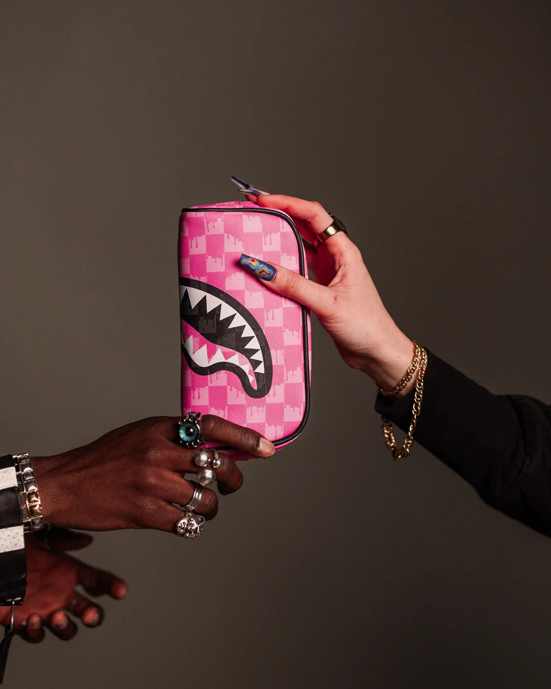 PINK PARADISE POUCH