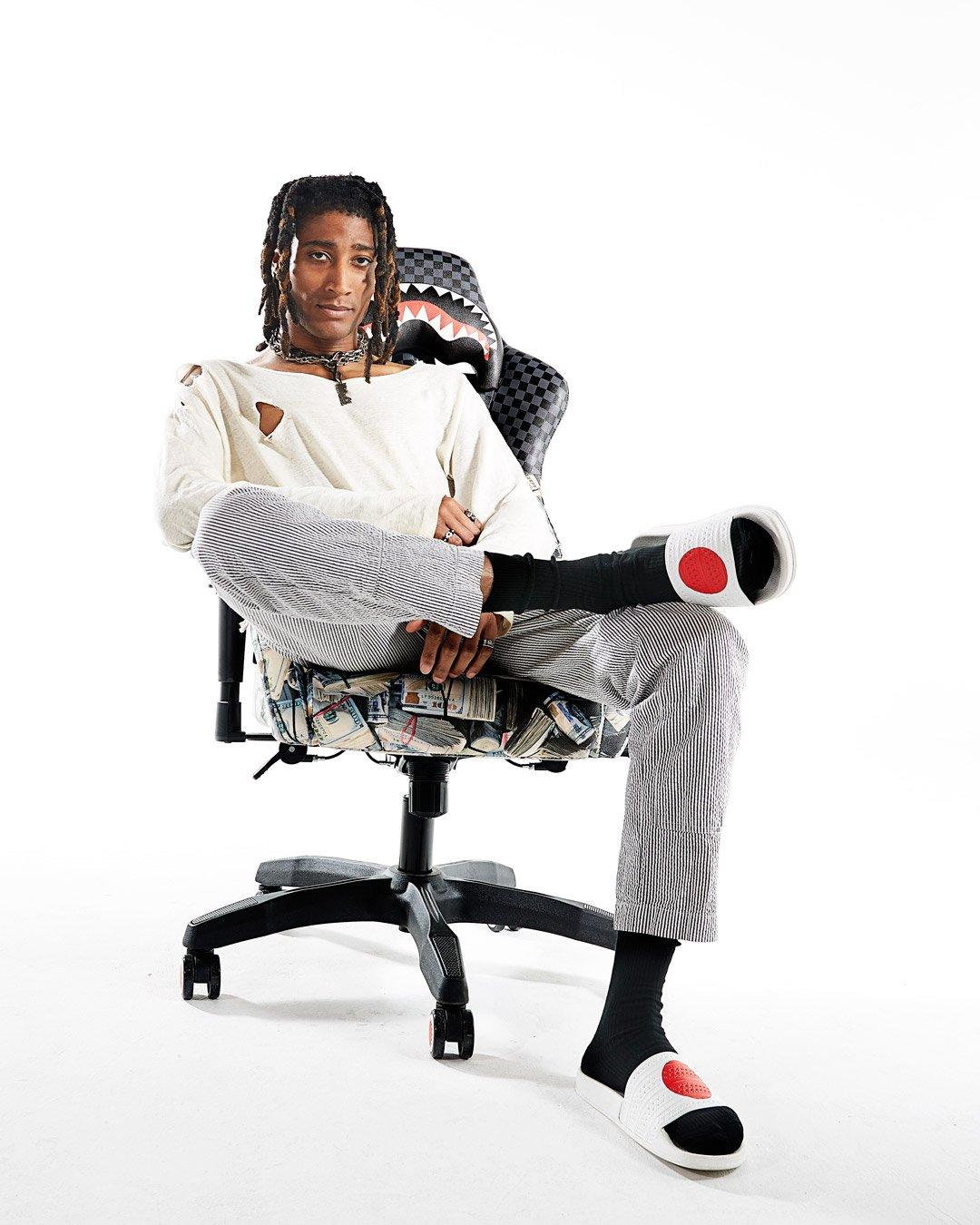 CHECK MONEY GAMING CHAIR - SUPER RARE