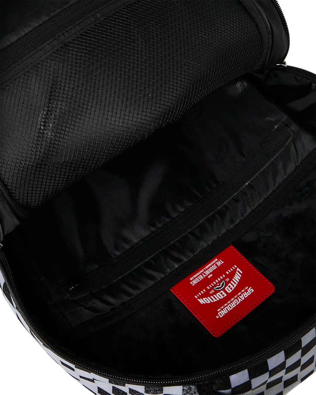 ILLUSION FUSION SHARK BACKPACK