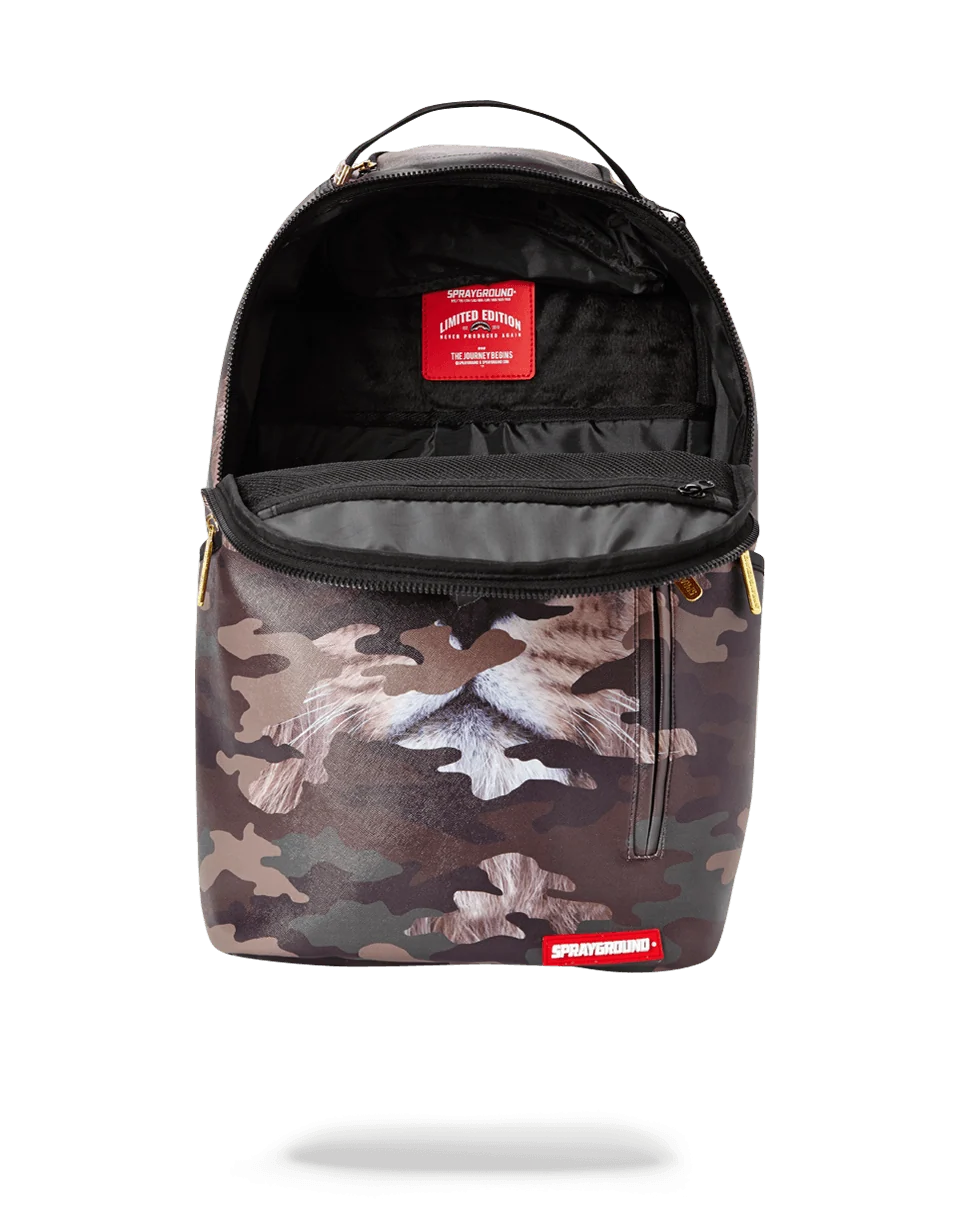LION CAMO