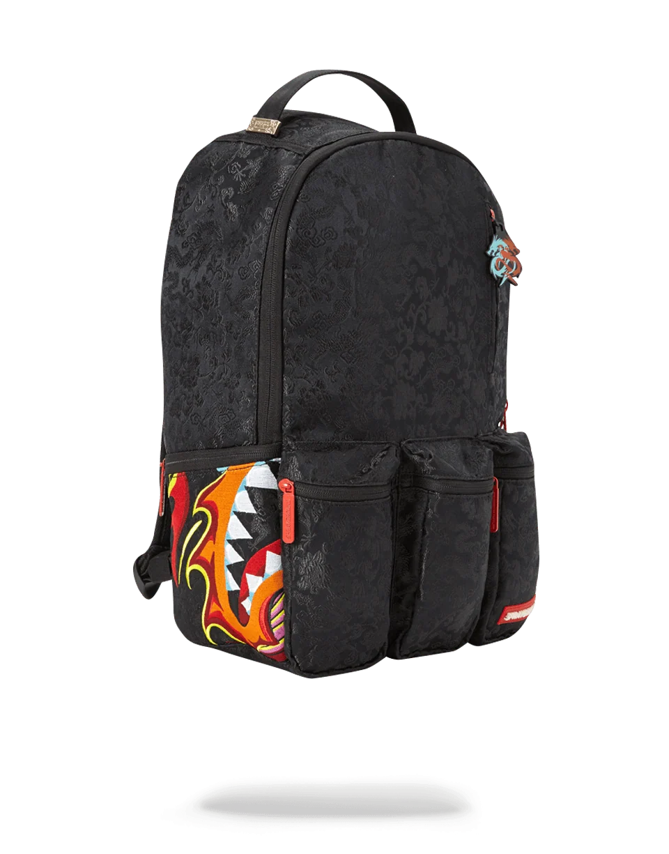 DRAGON SIDE SHARK CARGO